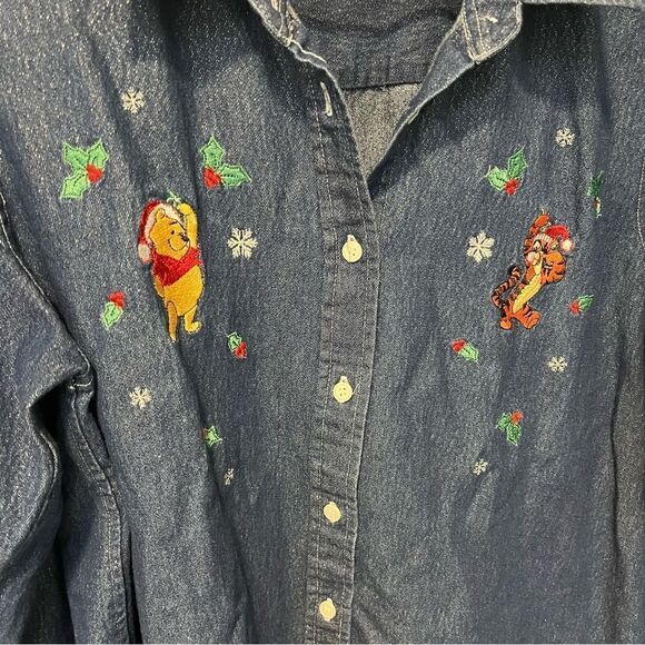 Vintage Disney Tigger and Pooh Christmas shimmer button up Large - Picture 3 of 10